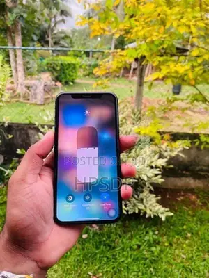 Apple iPhone XS (Used)