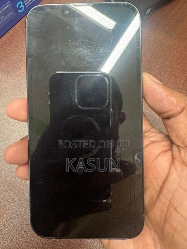 Apple iPhone 14 (Used)