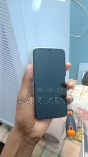 Apple iPhone 11 (Used)