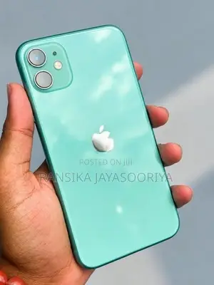 Apple iPhone 11 (Used)