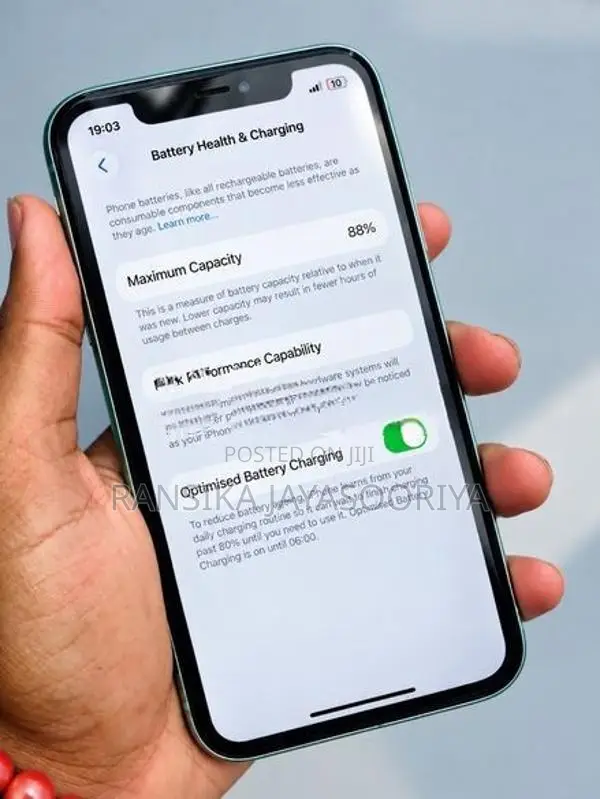 Apple iPhone 11 (Used)