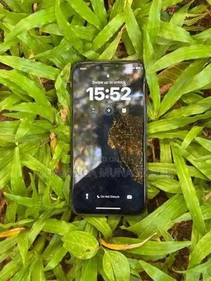 Apple iPhone XS (Used)