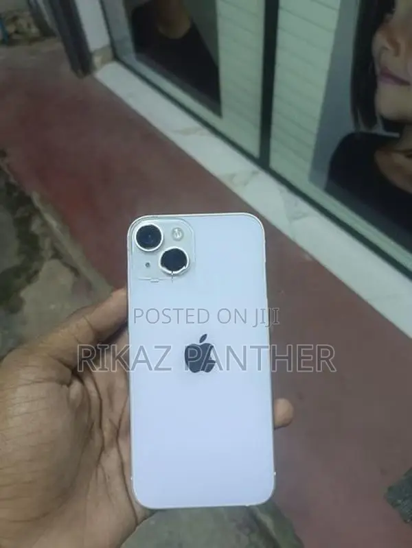 Apple iPhone 14 (Used)