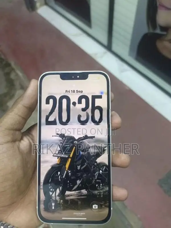 Apple iPhone 14 (Used)