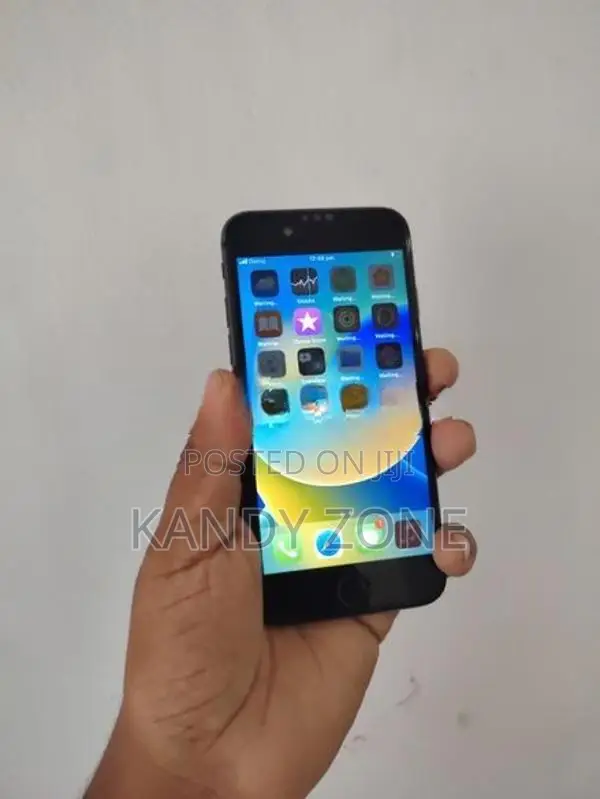 Apple iPhone 8 (Used)