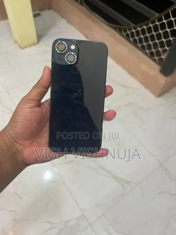 Apple iPhone 13 (Used)