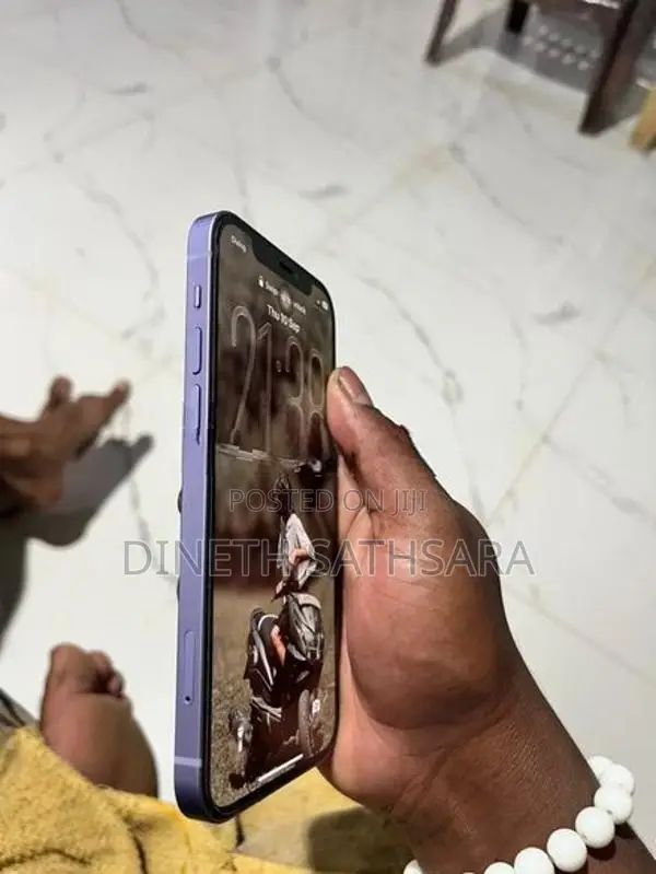 Apple iPhone 12 (Used)