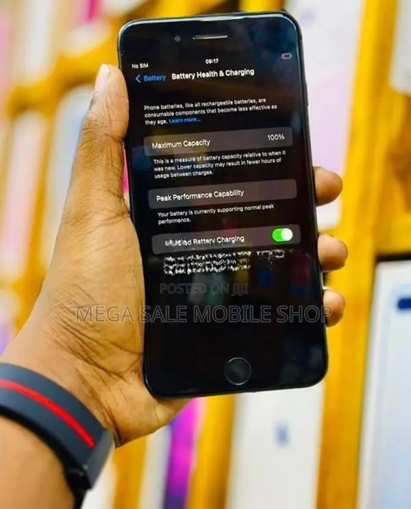 Apple iPhone 8 Plus (Used)