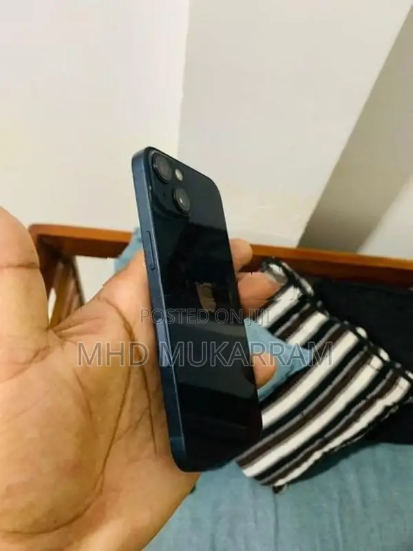 Apple iPhone 13 256GB (Used)