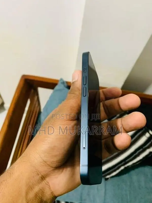 Apple iPhone 13 256GB (Used)