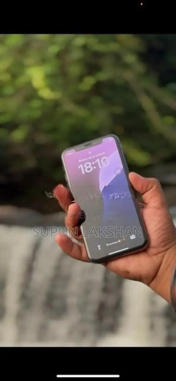 Apple iPhone XS (Used)