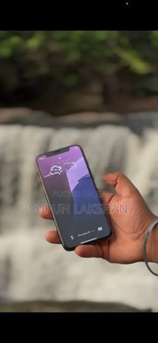 Apple iPhone XS (Used)