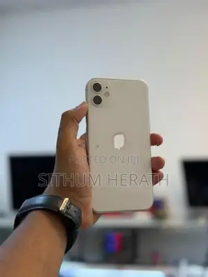 Apple iPhone 11 (Used)