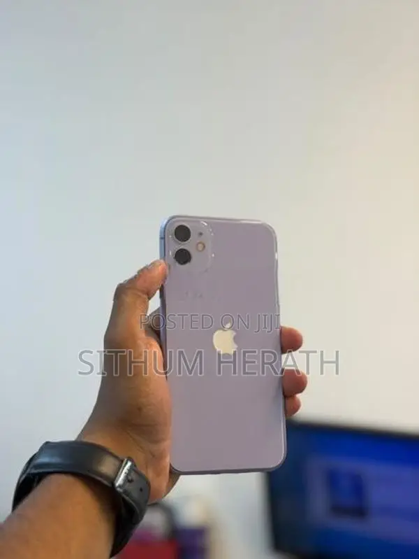 Apple iPhone 11 (Used)