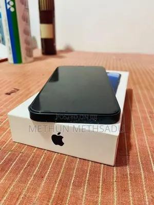 Apple iPhone 12 (Used)