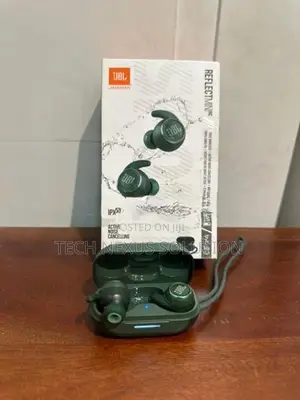 JBL Reflect Mini NC wireless