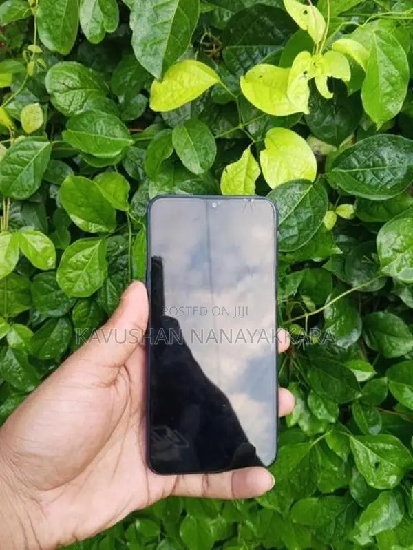 Realme 8 (Used)