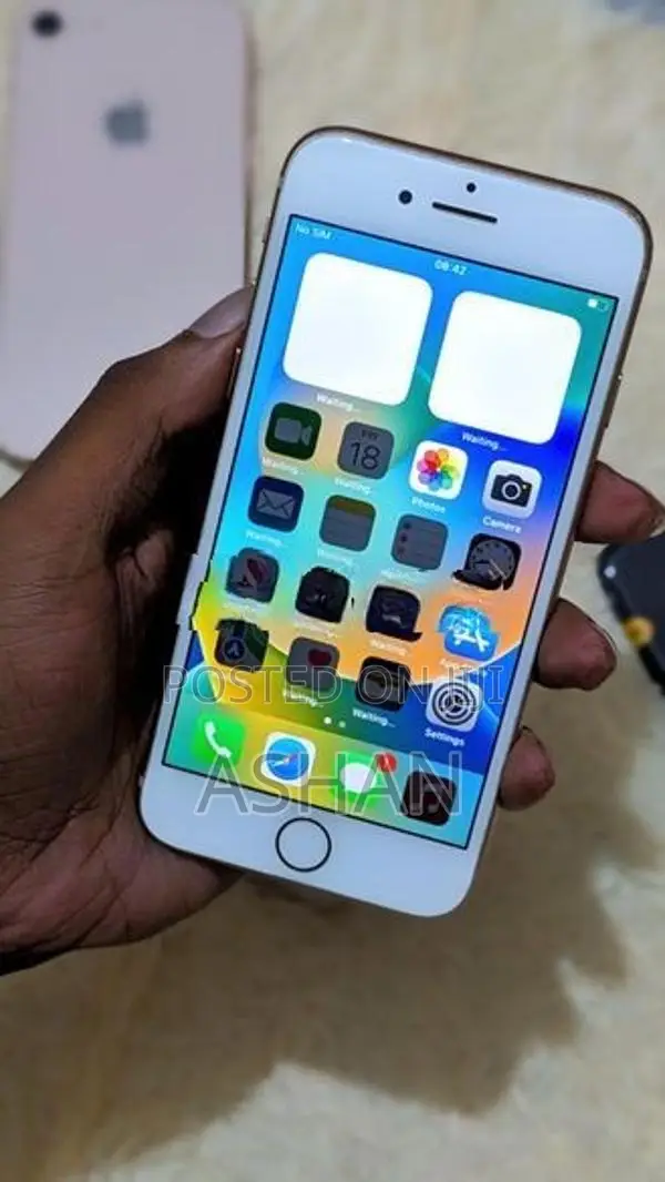 Apple iPhone 8 (Used)
