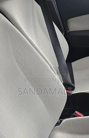 Toyota Vitz 2016