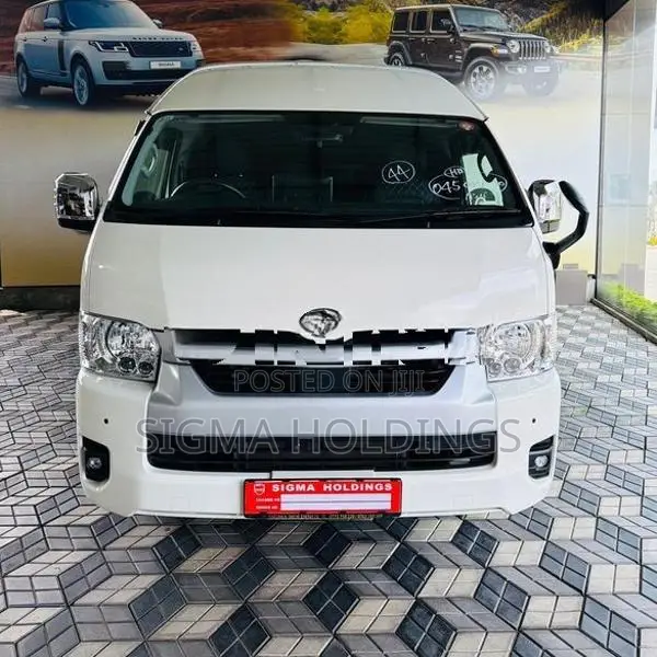 Toyota Hiace GDH 223 Japan-Spec 2024