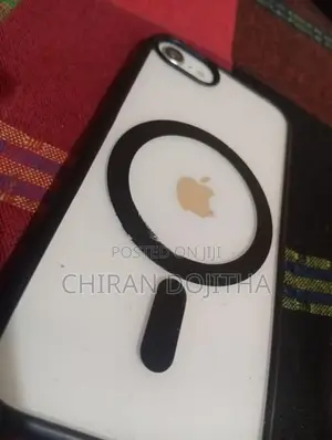 Apple iPhone SE 2 (Used)