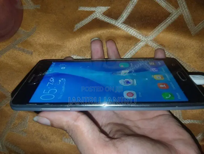 Samsung Galaxy On7 (Used)