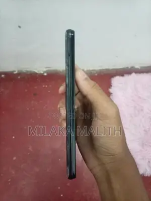 Samsung Galaxy A20 (Used)