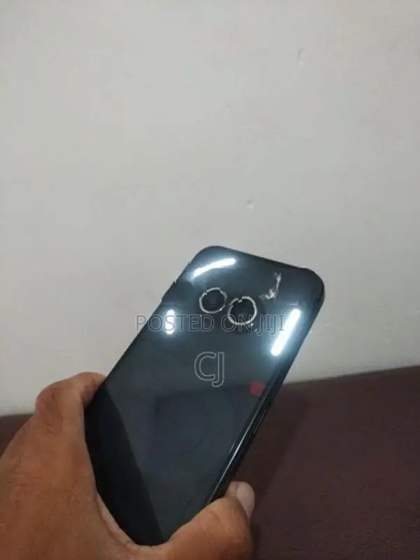 NOTHING Phone 2a 128GB (Used)