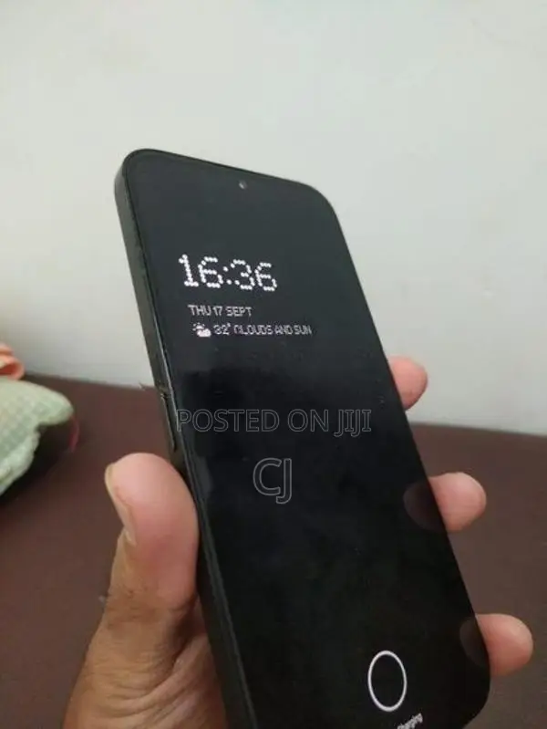 NOTHING Phone 2a 128GB (Used)