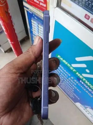 Apple iPhone 12 (Used)