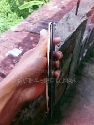 Apple iPhone XS Max (Used)