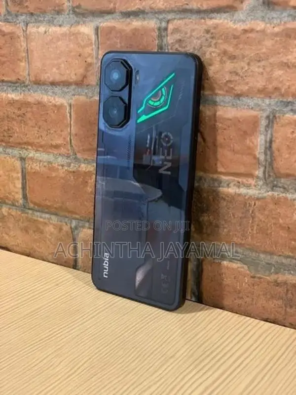 ZTE nubia (Used)