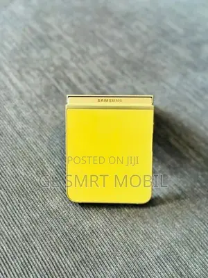 Samsung Galaxy Z Flip 6 5G/12/512GB (Used)