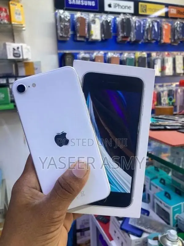 Apple iPhone SE 2 (Used)