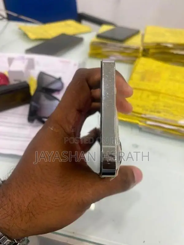 Apple iPhone 13 Pro 128GB (Used)