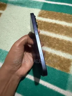 Apple iPhone 15 Pro (Used)