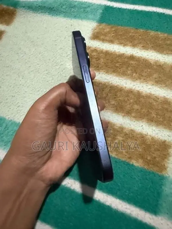 Apple iPhone 15 Pro (Used)