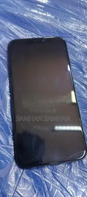 Apple iPhone XS (Used)