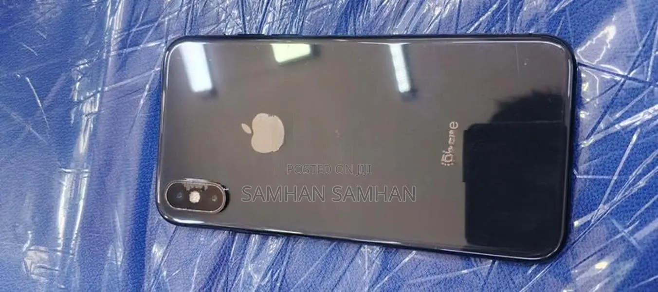 Apple iPhone XS (Used)
