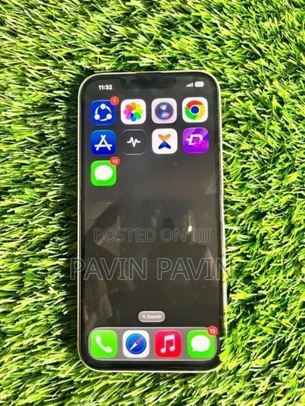 Apple iPhone 13 (Used)