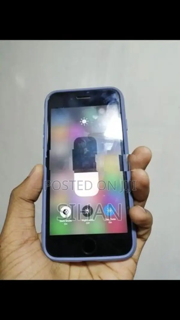 Apple iPhone 8 (Used)