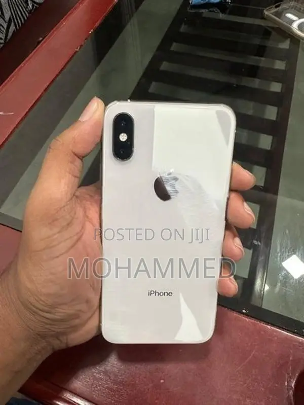 Apple iPhone XS (Used)