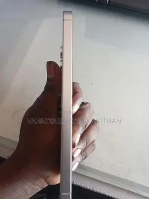 Samsung Galaxy S24 FE (Used)