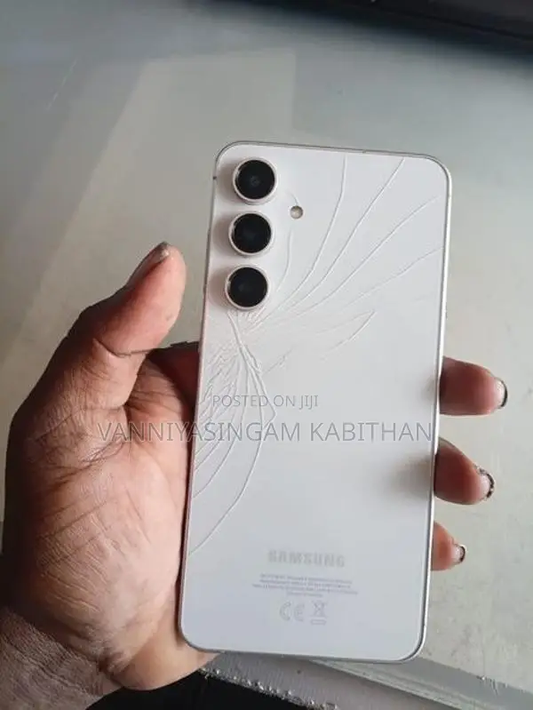 Samsung Galaxy S24 FE (Used)