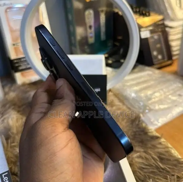 Apple iPhone 15 Pro 256GB (Used)