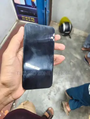 Apple iPhone 13 (Used)