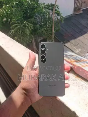 Samsung Galaxy S24 FE (Used)