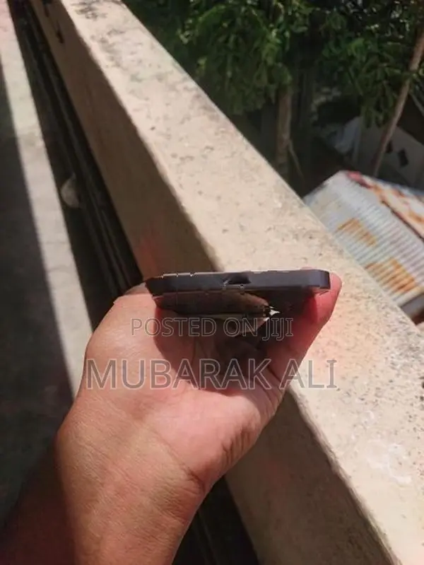 Samsung Galaxy S24 FE (Used)