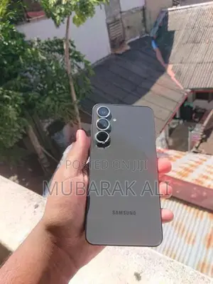Samsung Galaxy S24 FE (Used)