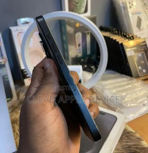 Apple iPhone 15 Pro 256GB (Used)
